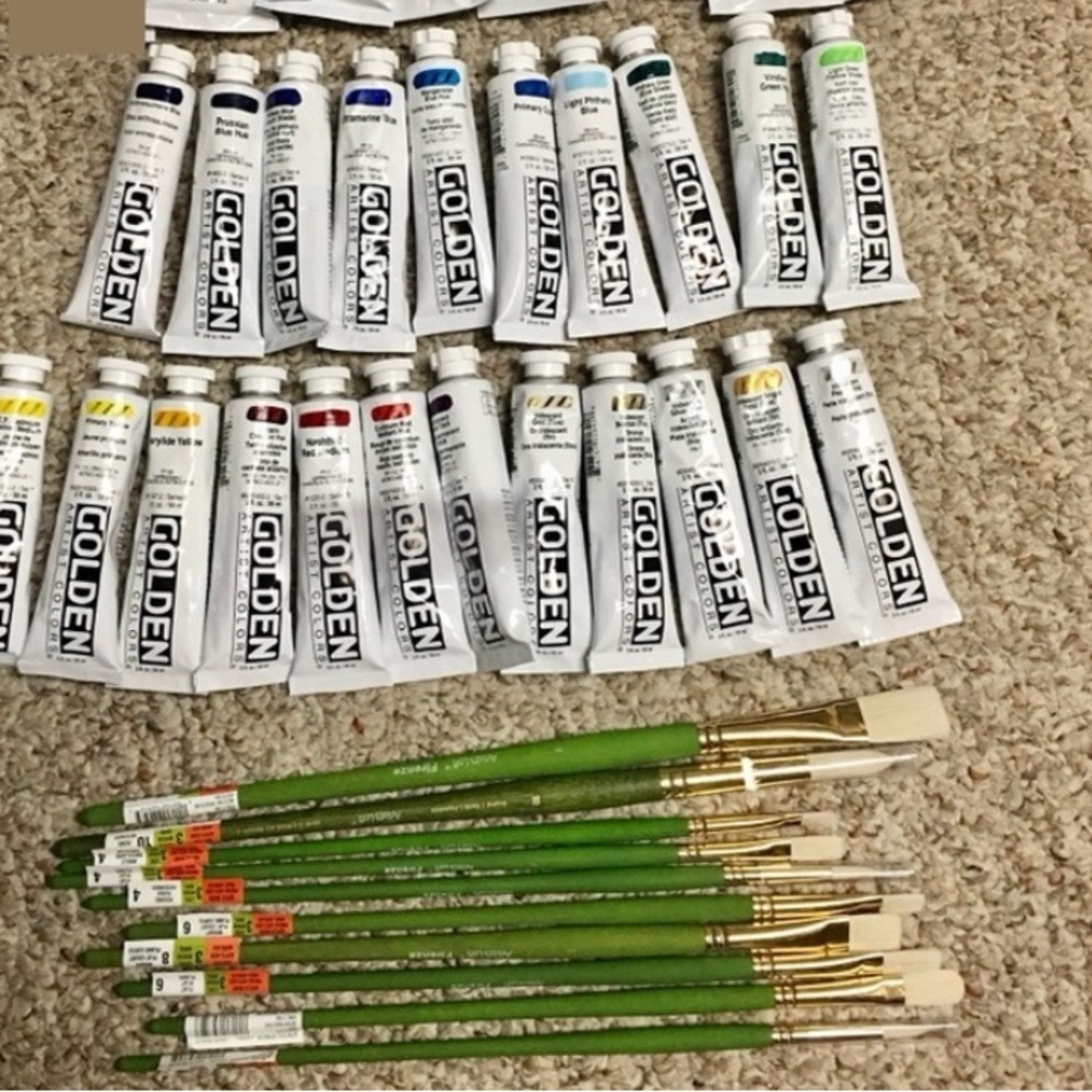 Golden acrylic heavy body paint lot of 22, with 10 level 3 acrylic paintbrush’s